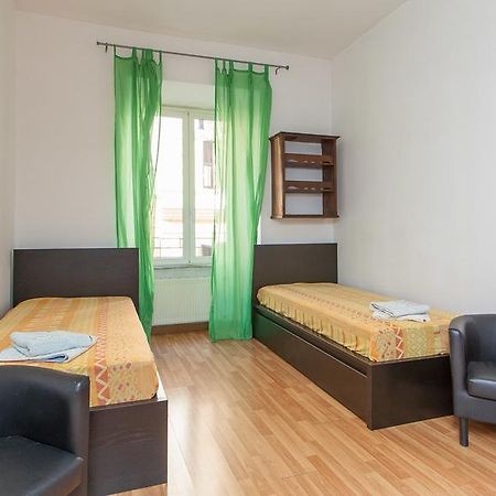 Rental In Rome Santini Apartment Phòng bức ảnh