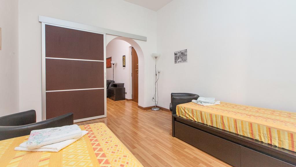 Rental In Rome Santini Apartment Phòng bức ảnh